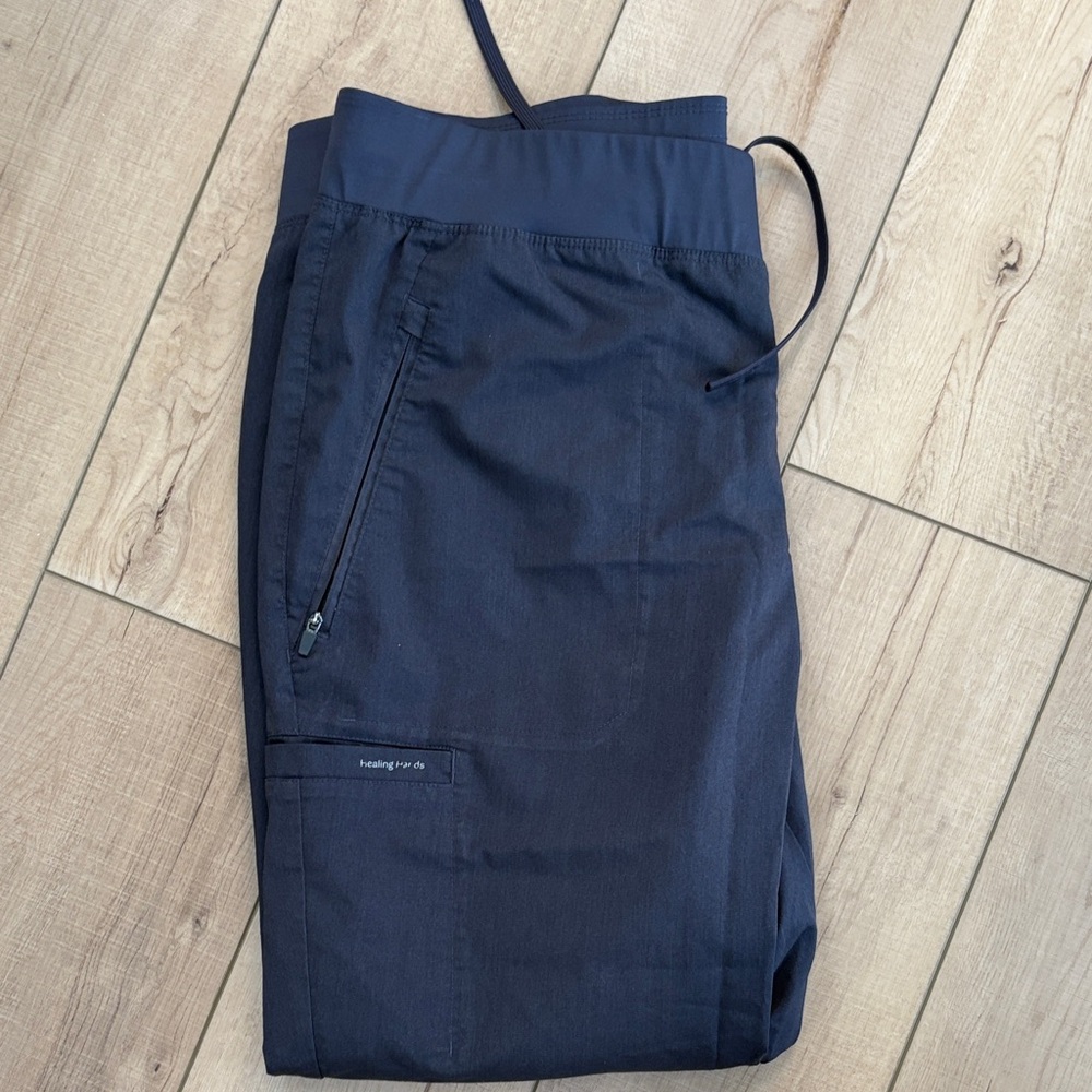 Healing Hands Men's Grey Cargo Pants